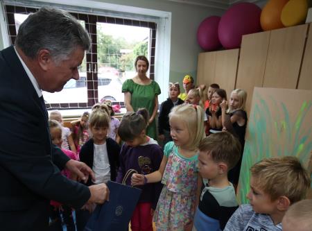 PRVOŠOLČKI UNEC 09 FOTO LJUBO VUKELIČ